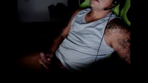 Snapshot of landaw chatting on March 11, 2025, 9:15 pm Landaw online show from March 11, 2025, 9:15 pm