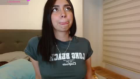 Snapshot of lania_spencer2 chatting on February 13, 2025, 7:31 pm Valen and George online show from February 13, 2025, 7:31 pm