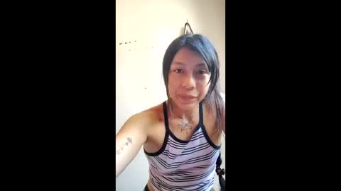 Lili online show from October 28, 2025, 2:31 pm