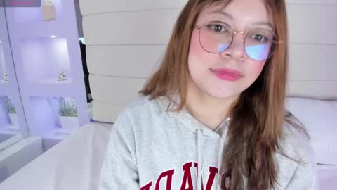 Snapshot of lanna18_ chatting on February 19, 2025, 11:49 am Lanna online show from February 19, 2025, 11:49 am
