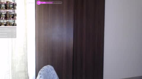 Snapshot of lanna_mills chatting on February 20, 2025, 4:36 pm Lanna online show from February 20, 2025, 4:36 pm