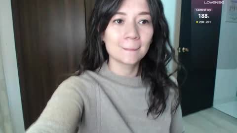Snapshot of lanna_mills chatting on September 30, 2025, 1:05 pm Lanna online show from September 30, 2025, 1:05 pm
