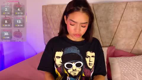 Snapshot of lara_gil_ chatting on October 8, 2025, 12:58 pm Lara Gill online show from October 8, 2025, 12:58 pm