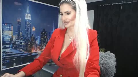 laras_moans online show from December 26, 2024, 9:55 am
