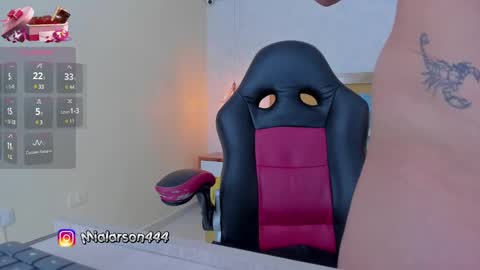 Snapshot of larsonmia chatting on February 19, 2025, 12:11 pm MIA online show from February 19, 2025, 12:11 pm