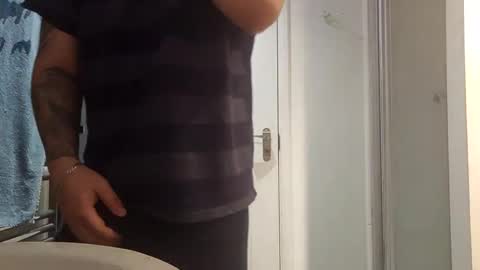 Snapshot of latino8484 chatting on January 21, 2025, 7:37 am latino8484 online show from January 21, 2025, 7:37 am