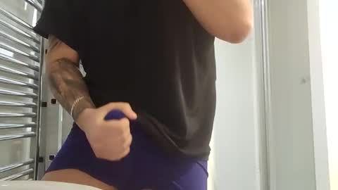 Snapshot of latino8484 chatting on January 28, 2025, 7:22 am latino8484 online show from January 28, 2025, 7:22 am