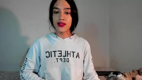 Snapshot of latinsecretfantasy chatting on February 24, 2025, 1:46 am latinsecretfantasy online show from February 24, 2025, 1:46 am