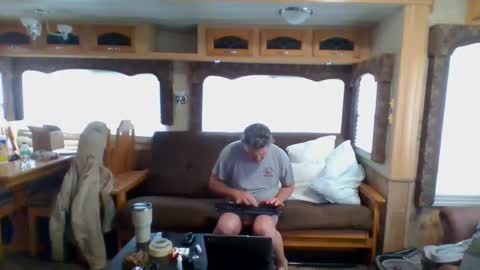 Snapshot of latniter742349 chatting on February 25, 2025, 4:10 pm latniter online show from February 25, 2025, 4:10 pm
