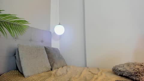Snapshot of laura_bonnet_ chatting on March 3, 2025, 6:48 am Laura Bonnet online show from March 3, 2025, 6:48 am