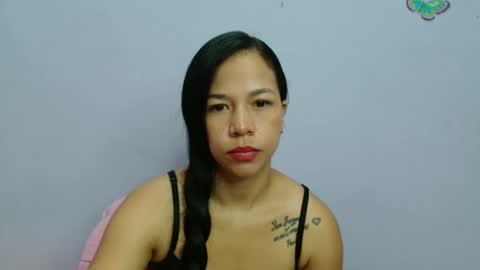 Snapshot of lauracb_ chatting on February 1, 2025, 12:47 pm lauracb          online show from February 1, 2025, 12:47 pm