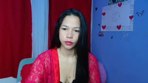 Snapshot of lauracb_ chatting on February 23, 2025, 9:33 am lauracb          online show from February 23, 2025, 9:33 am