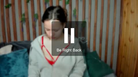 Snapshot of lauraellinss chatting on September 14, 2025, 1:16 am Laura online show from September 14, 2025, 1:16 am