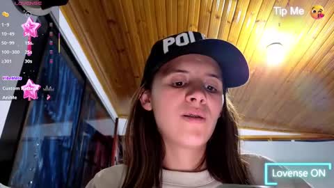 Snapshot of laurasex_21 chatting on January 28, 2025, 11:17 pm Laura online show from January 28, 2025, 11:17 pm