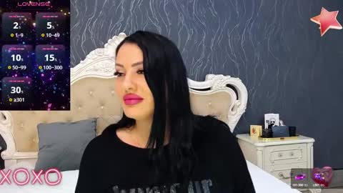 Snapshot of laurenjenssen chatting on January 17, 2025, 9:06 am Laura online show from January 17, 2025, 9:06 am