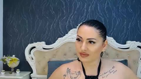 Snapshot of laurenjenssen chatting on January 29, 2025, 8:51 am Laura online show from January 29, 2025, 8:51 am