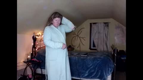 Lauren online show from January 8, 2025, 10:58 pm