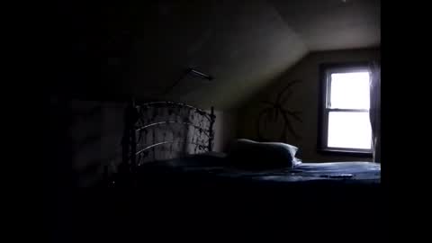 Lauren online show from January 30, 2025, 9:47 pm