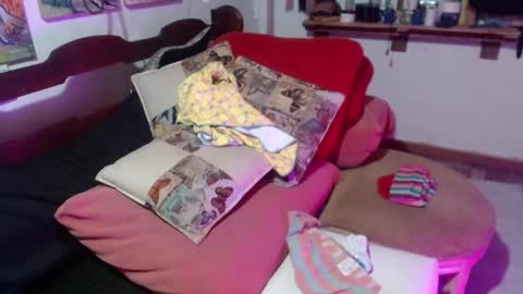 Snapshot of laye19 chatting on December 1, 2024, 11:04 pm Laye19 online show from December 1, 2024, 11:04 pm