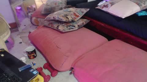 Snapshot of laye19 chatting on January 19, 2025, 4:25 pm Laye19 online show from January 19, 2025, 4:25 pm