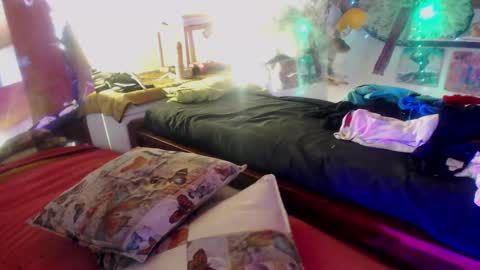 Snapshot of laye19 chatting on January 23, 2025, 6:03 pm Laye19 online show from January 23, 2025, 6:03 pm