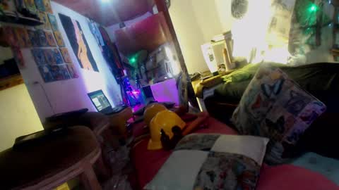 Snapshot of laye19 chatting on January 23, 2025, 9:07 pm Laye19 online show from January 23, 2025, 9:07 pm