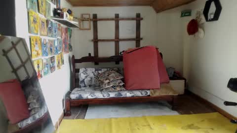 Snapshot of laye19 chatting on February 6, 2025, 6:02 pm Laye19 online show from February 6, 2025, 6:02 pm