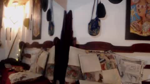 Snapshot of laye19 chatting on October 15, 2025, 2:55 am Laye19 online show from October 15, 2025, 2:55 am