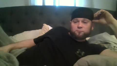 Snapshot of layinlow42 chatting on December 19, 2024, 7:07 pm layinlow42 online show from December 19, 2024, 7:07 pm