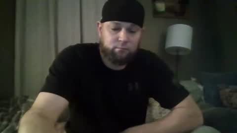 Snapshot of layinlow42 chatting on January 9, 2025, 8:45 am layinlow42 online show from January 9, 2025, 8:45 am