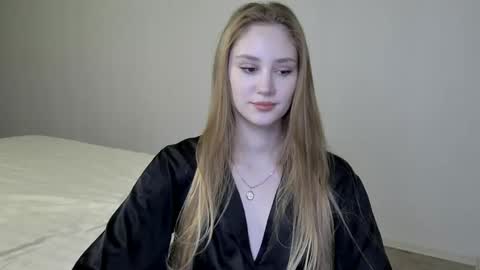 Snapshot of laylapretty001 chatting on January 14, 2025, 5:30 am LaylaPretty001 online show from January 14, 2025, 5:30 am