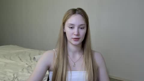 Snapshot of laylapretty001 chatting on January 20, 2025, 7:15 am LaylaPretty001 online show from January 20, 2025, 7:15 am