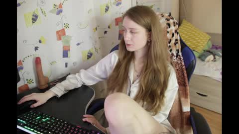 Snapshot of lazy_dazzy chatting on March 1, 2025, 4:44 pm lazy_dazzy online show from March 1, 2025, 4:44 pm