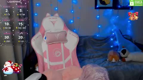 Snapshot of leah__gotty chatting on December 28, 2024, 2:53 pm Leah Gotty online show from December 28, 2024, 2:53 pm