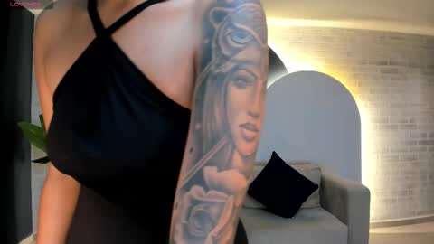 Snapshot of leahnovac chatting on September 30, 2025, 11:04 am leahnovac online show from September 30, 2025, 11:04 am