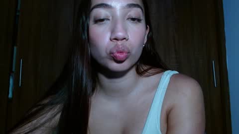 Snapshot of leanaalhub chatting on February 5, 2025, 5:09 am leanaalhub online show from February 5, 2025, 5:09 am