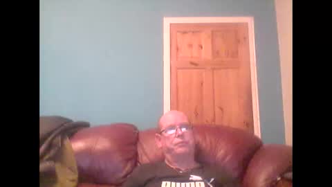 leatherpants68 online show from October 5, 2025, 7:56 pm