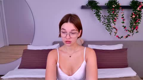 Snapshot of leilalawson chatting on February 10, 2025, 7:26 am LeilaLawson online show from February 10, 2025, 7:26 am