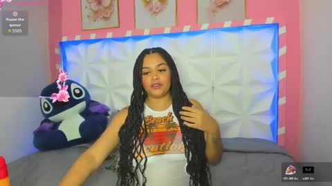 Snapshot of leizaa_ chatting on November 9, 2025, 8:23 am leizaa_ online show from November 9, 2025, 8:23 am