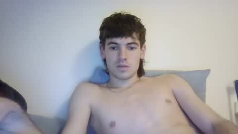 Snapshot of lelele44 chatting on November 15, 2025, 3:15 am lelele44 online show from November 15, 2025, 3:15 am