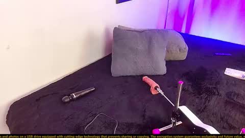 Snapshot of lenaandwilliam chatting on January 3, 2025, 5:20 pm Lenaandwilliam online show from January 3, 2025, 5:20 pm