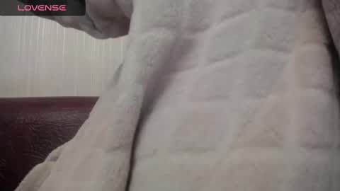 Snapshot of lenagolden chatting on February 13, 2025, 3:50 am lenagolden online show from February 13, 2025, 3:50 am