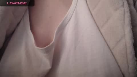 Snapshot of lenagolden chatting on February 21, 2025, 11:01 am lenagolden online show from February 21, 2025, 11:01 am