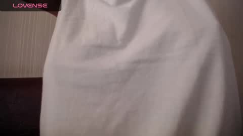 Snapshot of lenagolden chatting on October 7, 2025, 9:50 am lenagolden online show from October 7, 2025, 9:50 am