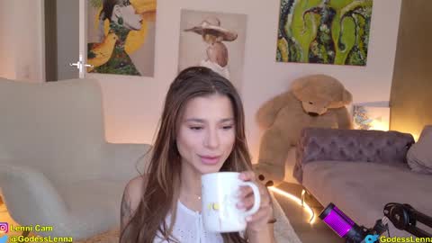 Snapshot of lenna_godess chatting on February 7, 2025, 6:45 am Lenna Goddess online show from February 7, 2025, 6:45 am