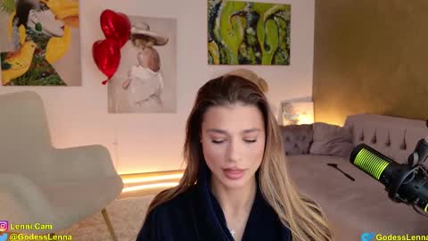 Snapshot of lenna_godess chatting on February 16, 2025, 6:32 am Lenna Goddess online show from February 16, 2025, 6:32 am