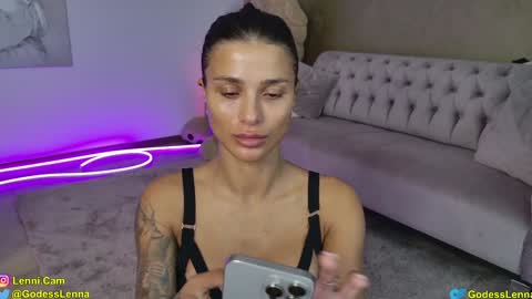Snapshot of lenna_godess chatting on September 13, 2025, 5:07 am Lenna Goddess online show from September 13, 2025, 5:07 am