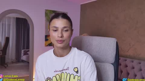 Snapshot of lenna_godess chatting on October 16, 2025, 4:13 am Lenna Goddess online show from October 16, 2025, 4:13 am