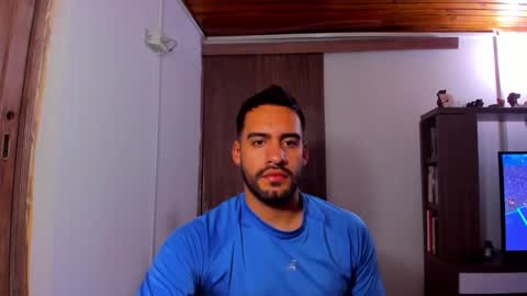 Snapshot of leon__hart chatting on January 24, 2025, 2:07 am Leon Hart online show from January 24, 2025, 2:07 am