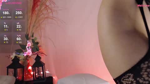 Snapshot of leonora_luxry_ chatting on December 7, 2024, 1:36 am My name is Leonora Pleasures to see you Follow me here and instagram online show from December 7, 2024, 1:36 am